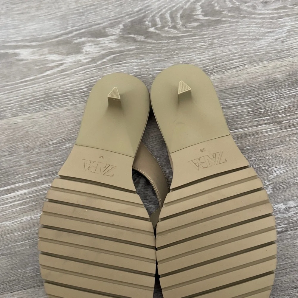 Zara Beige Heel Thong Sandals - Size 38 (US 7.5-8) - Picture 5 of 6